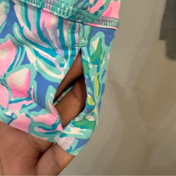 Lilly Pulitzer Luxletic Renay UPF Vibrant Floral Long Sleeve Top M - Picture 5 of 7